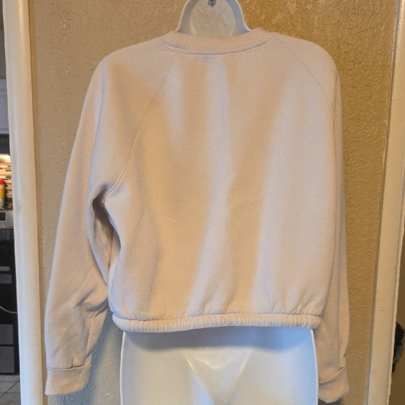 H&M Cream Women's Crew Neck Sweater - Picture 2 of 4